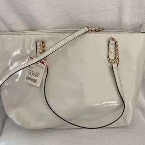 Michael Kors Glossy White patent leather Shoulder Bag